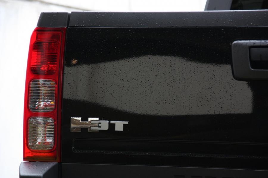 Детали экстерьера Hummer H3T Alpha 2009 года  (фото 28 из 41)